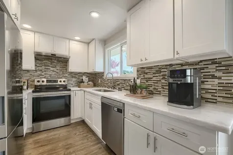 7650 S 113th Street Seattle WA 98178