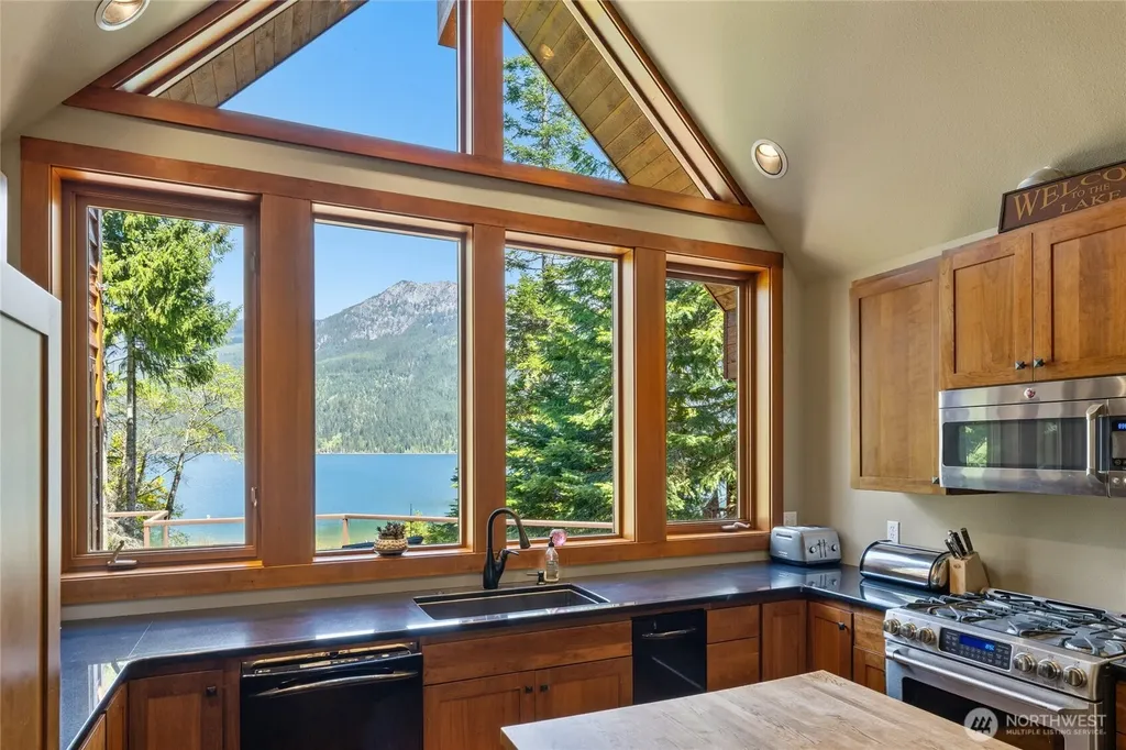31 Brookside Court Easton WA 98925