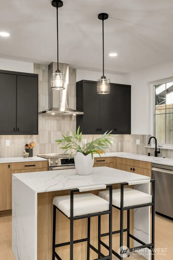 13811 84th Lane NE Kirkland WA 98034