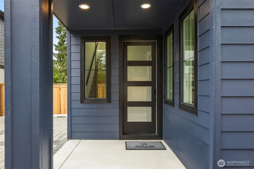 13811 84th Lane NE Kirkland WA 98034