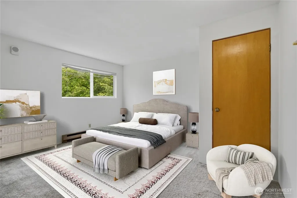 9558 Greenwood Avenue N Seattle WA 98103