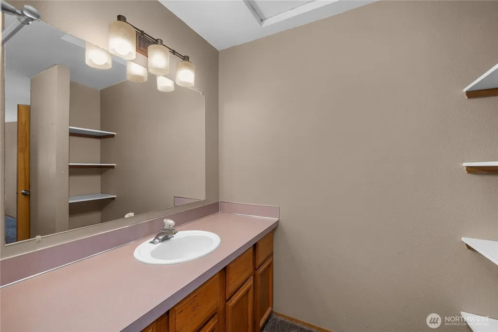 1426 Wingwood Place Shelton WA 98584