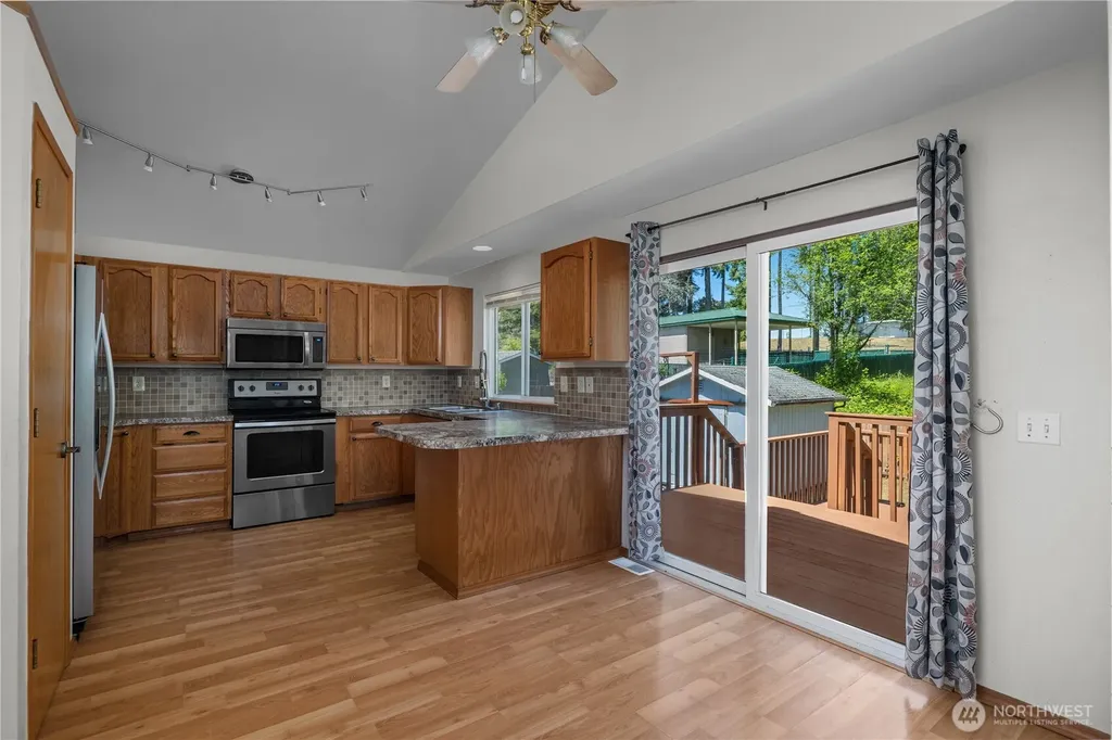 1426 Wingwood Place Shelton WA 98584