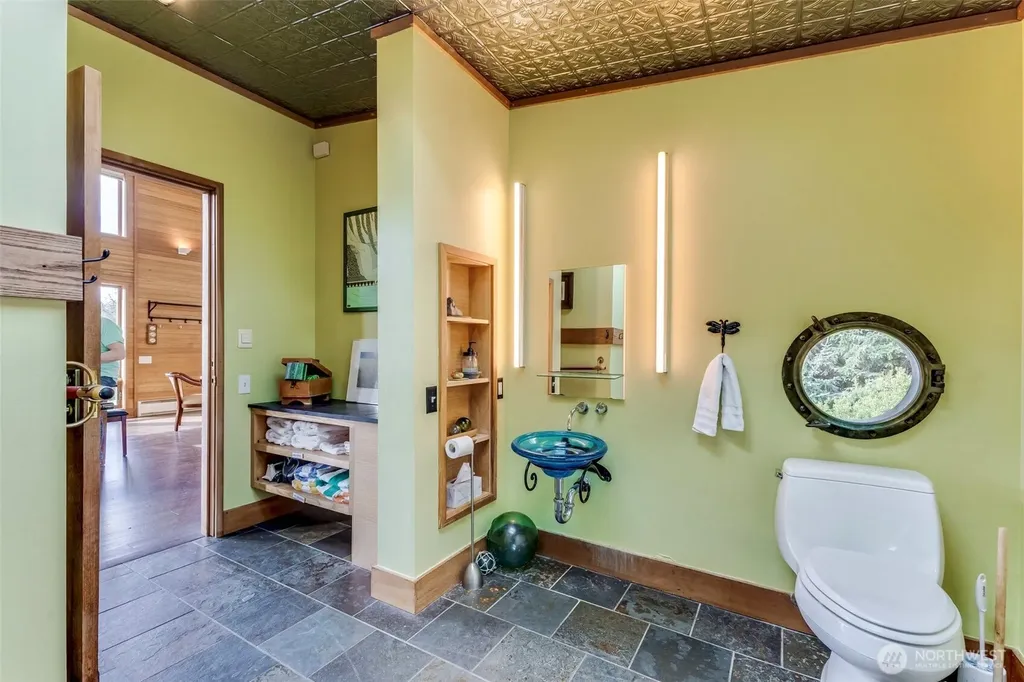 174 Sea Wind Lane SW Ocean Shores WA 98569