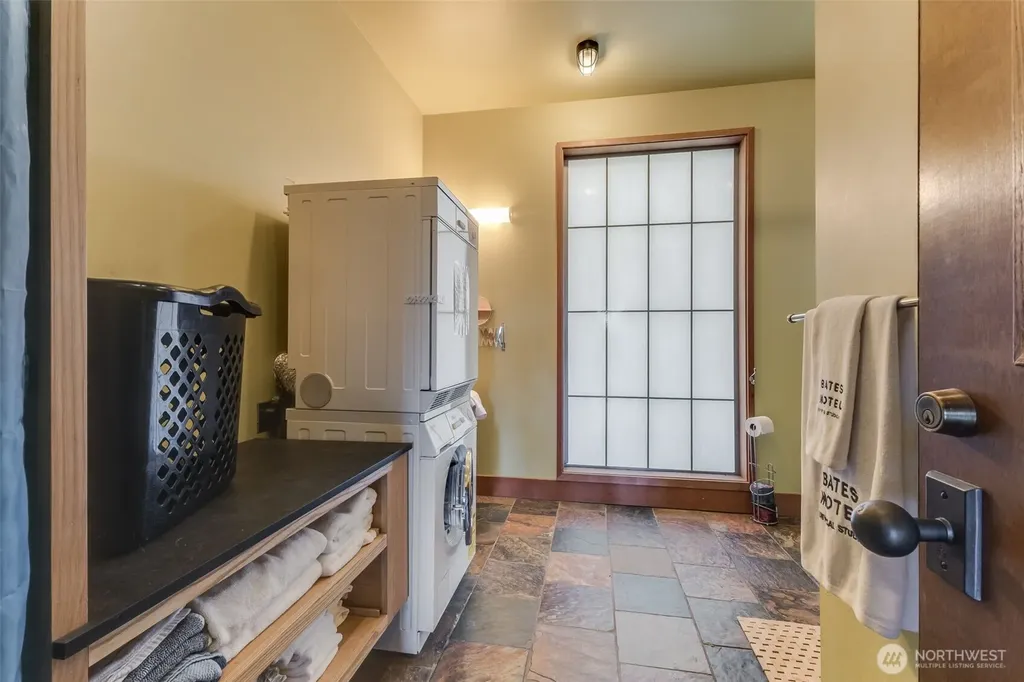 174 Sea Wind Lane SW Ocean Shores WA 98569