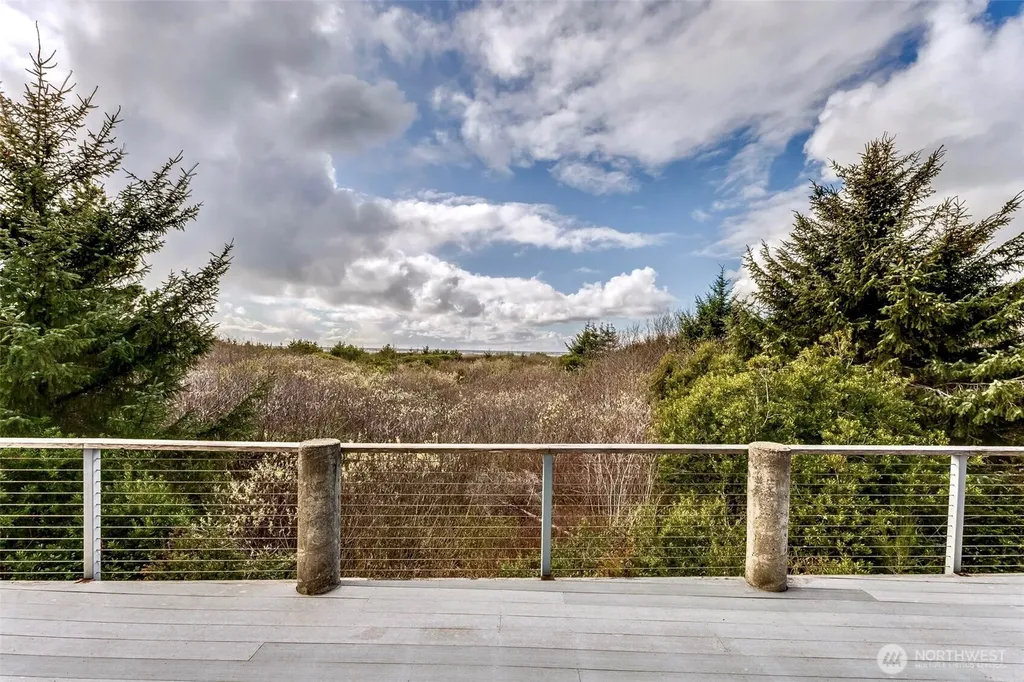 174 Sea Wind Lane SW Ocean Shores WA 98569