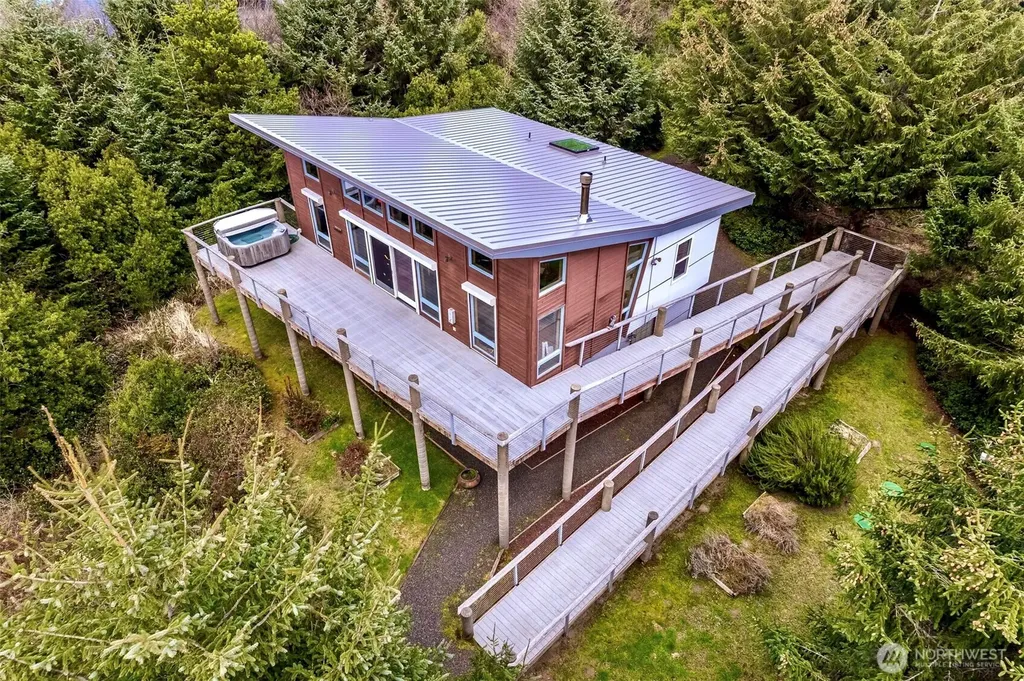 174 Sea Wind Lane SW Ocean Shores WA 98569