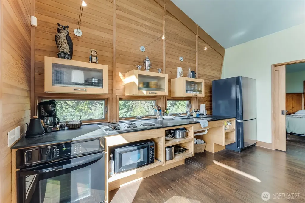 174 Sea Wind Lane SW Ocean Shores WA 98569