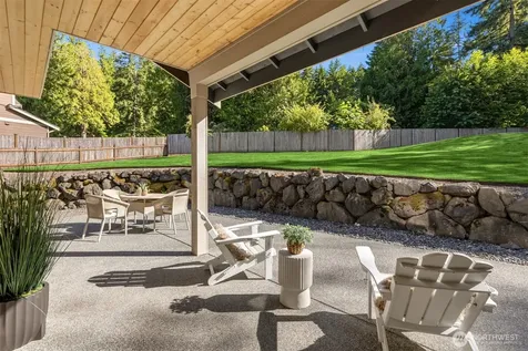 5740 Solana Lane NE Bainbridge Island WA 98110