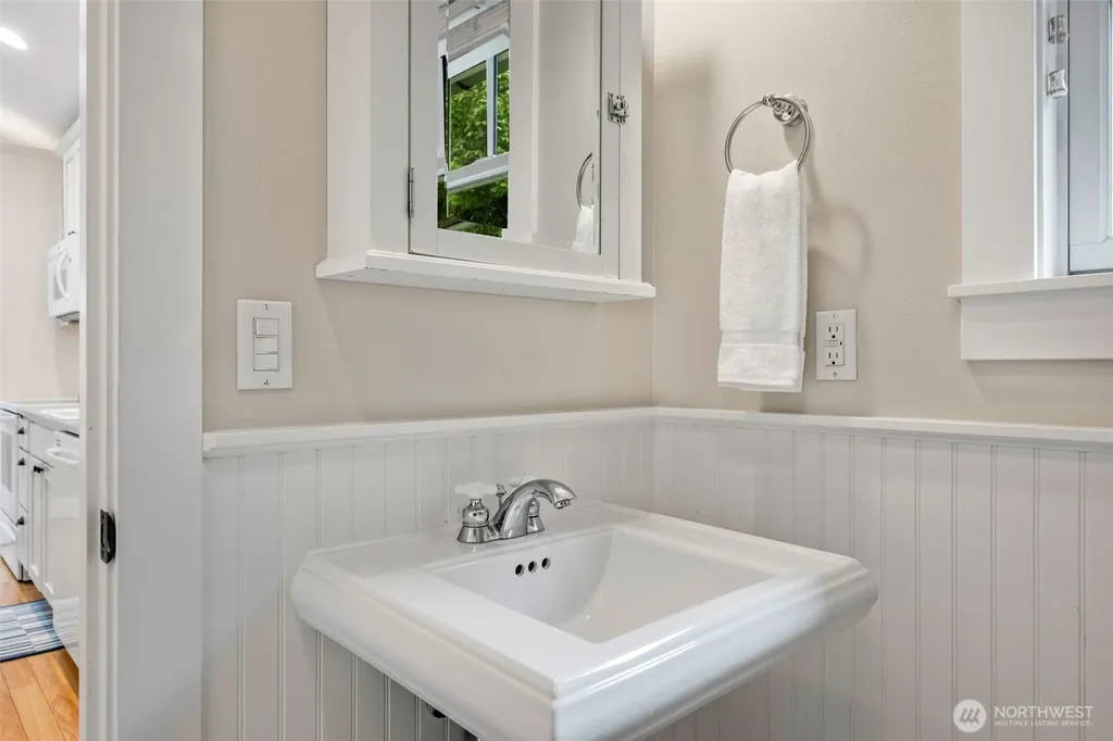 73 Lily Lane Pacific Beach WA 98571