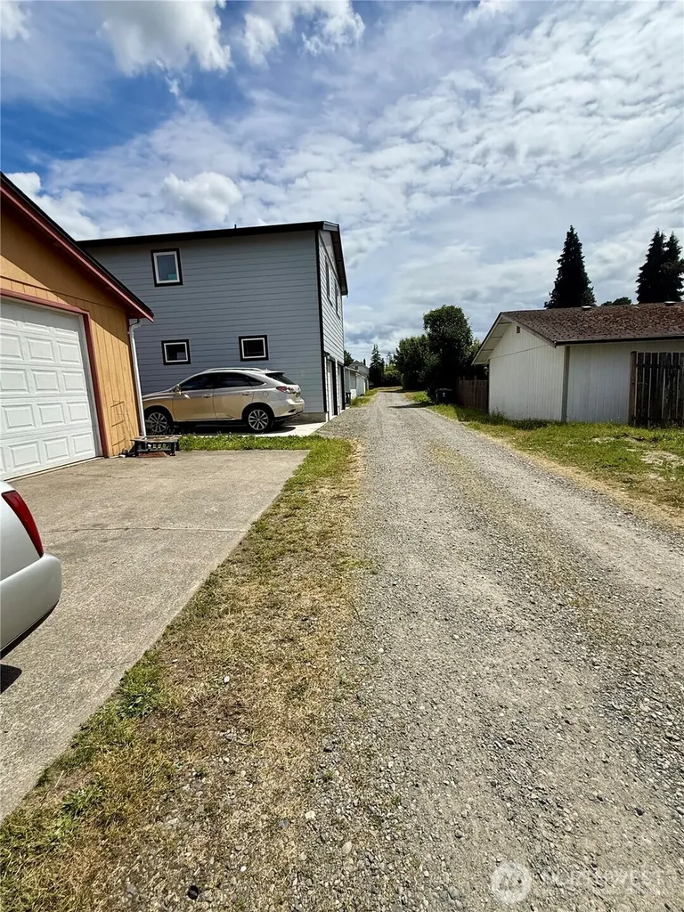4624 E B Street Tacoma WA 98404