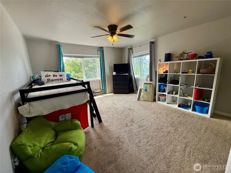 4624 E B Street Tacoma WA 98404