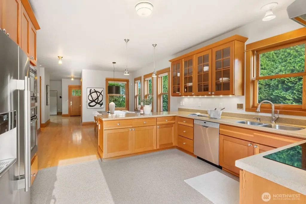 1526 Oakes Avenue Everett WA 98201