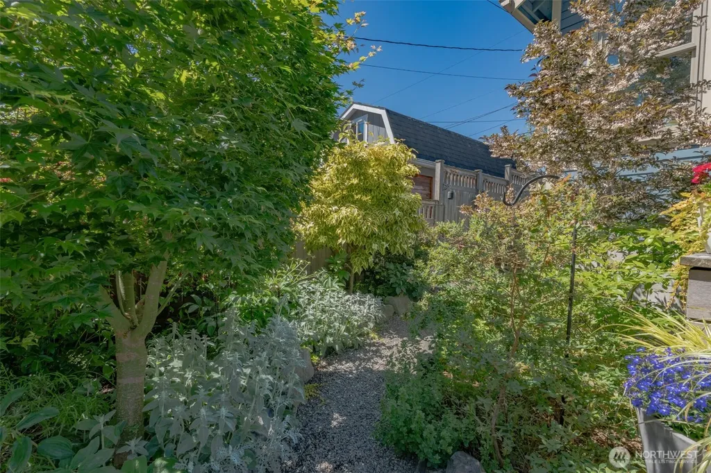 1526 Oakes Avenue Everett WA 98201