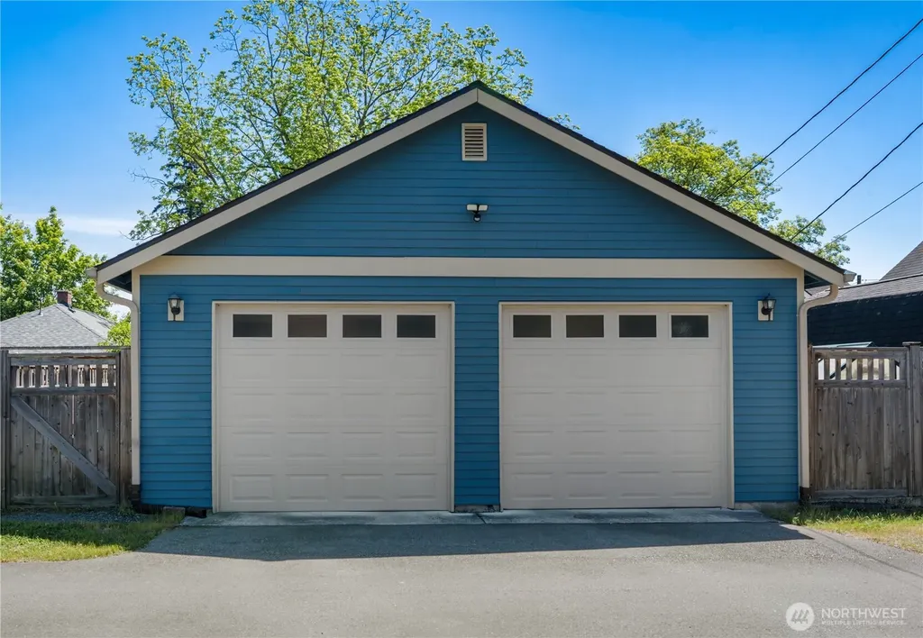 1526 Oakes Avenue Everett WA 98201