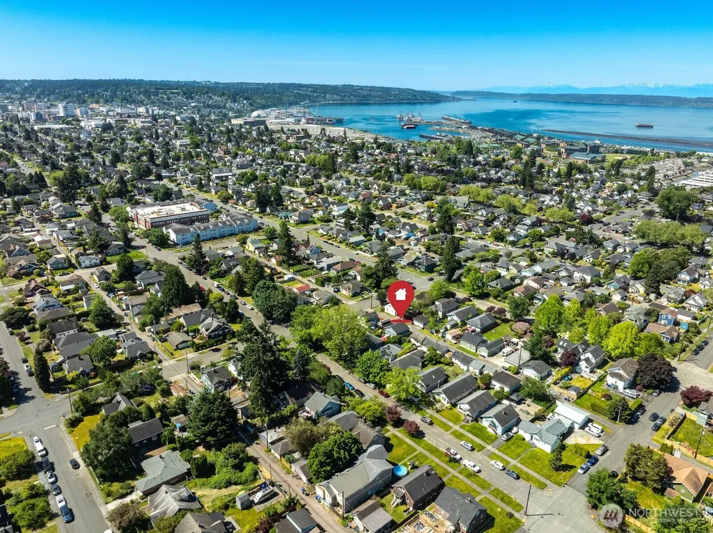 1526 Oakes Avenue Everett WA 98201