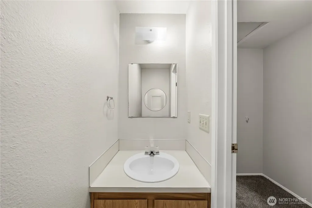 6813 162nd Street Ct E Puyallup WA 98375