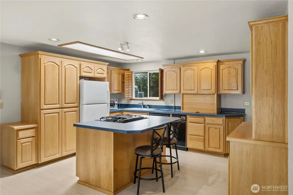 6813 162nd Street Ct E Puyallup WA 98375