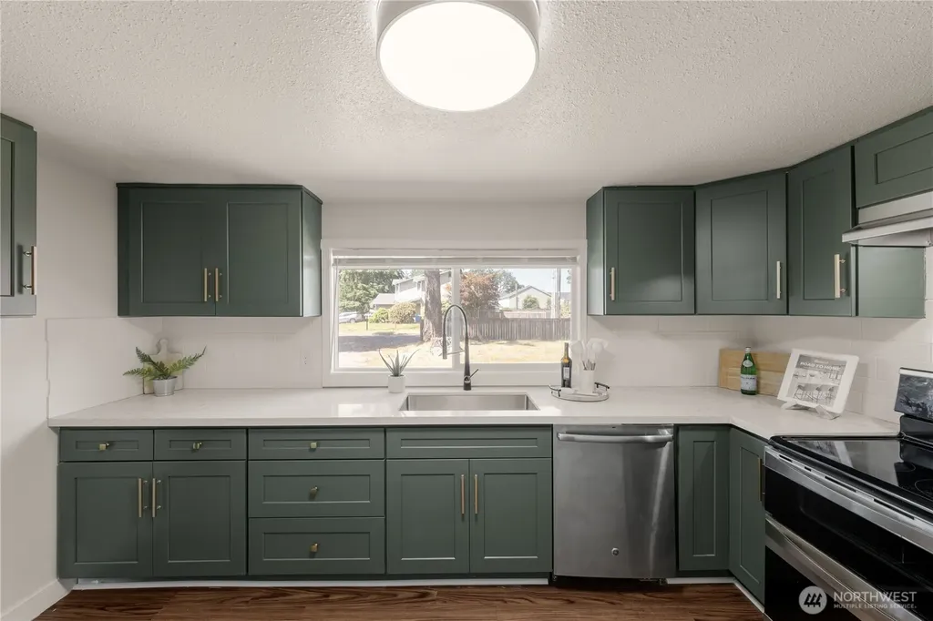 6146 88th Street SW Lakewood WA 98499