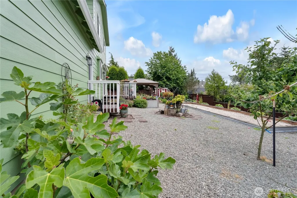 7800 260th Street NW Stanwood WA 98292