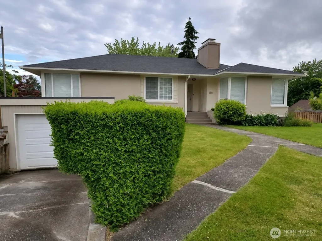 502 E 82nd Street Tacoma WA 98404