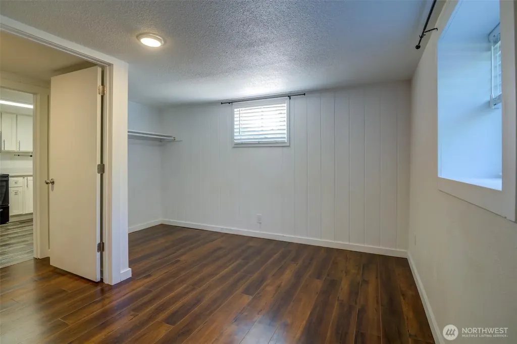 502 E 82nd Street Tacoma WA 98404