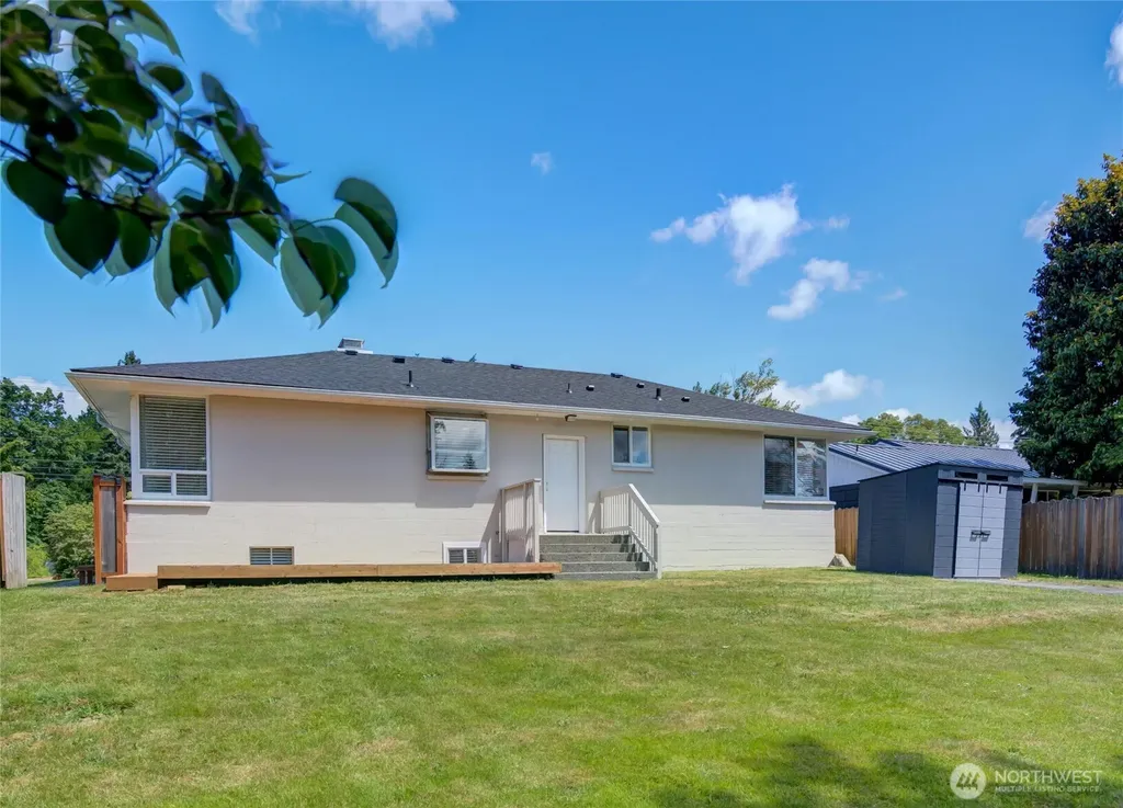 502 E 82nd Street Tacoma WA 98404