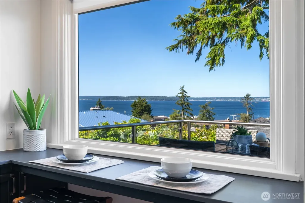 3445 60th Avenue SW Seattle WA 98116