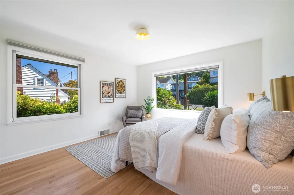 3445 60th Avenue SW Seattle WA 98116