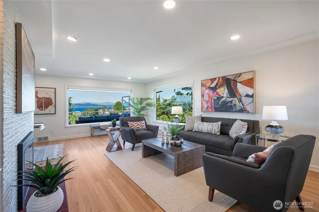 3445 60th Avenue SW Seattle WA 98116