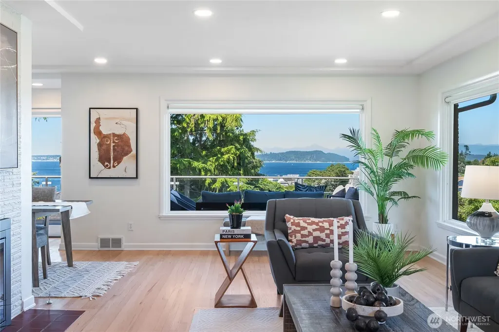 3445 60th Avenue SW Seattle WA 98116
