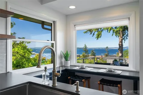 3445 60th Avenue SW Seattle WA 98116