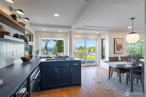3445 60th Avenue SW Seattle WA 98116
