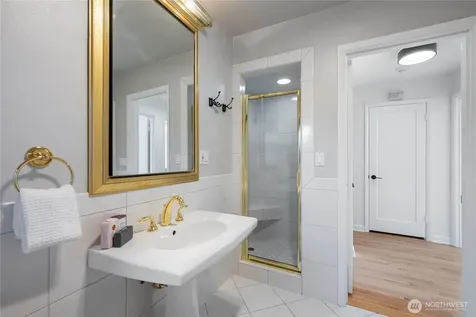 3445 60th Avenue SW Seattle WA 98116
