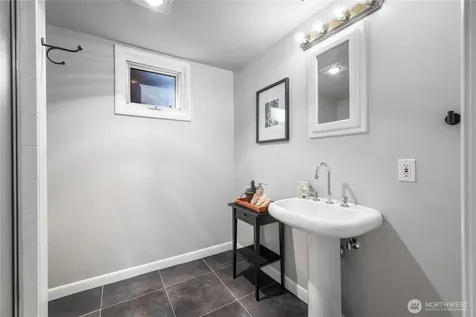 3445 60th Avenue SW Seattle WA 98116