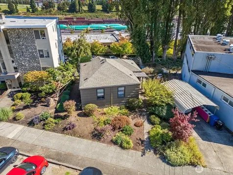 2600 Thorndyke Avenue W Seattle WA 98119