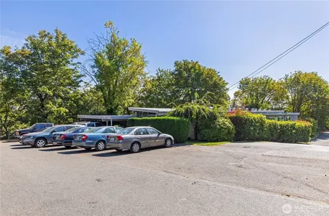 2109 W Raye Street Seattle WA 98199