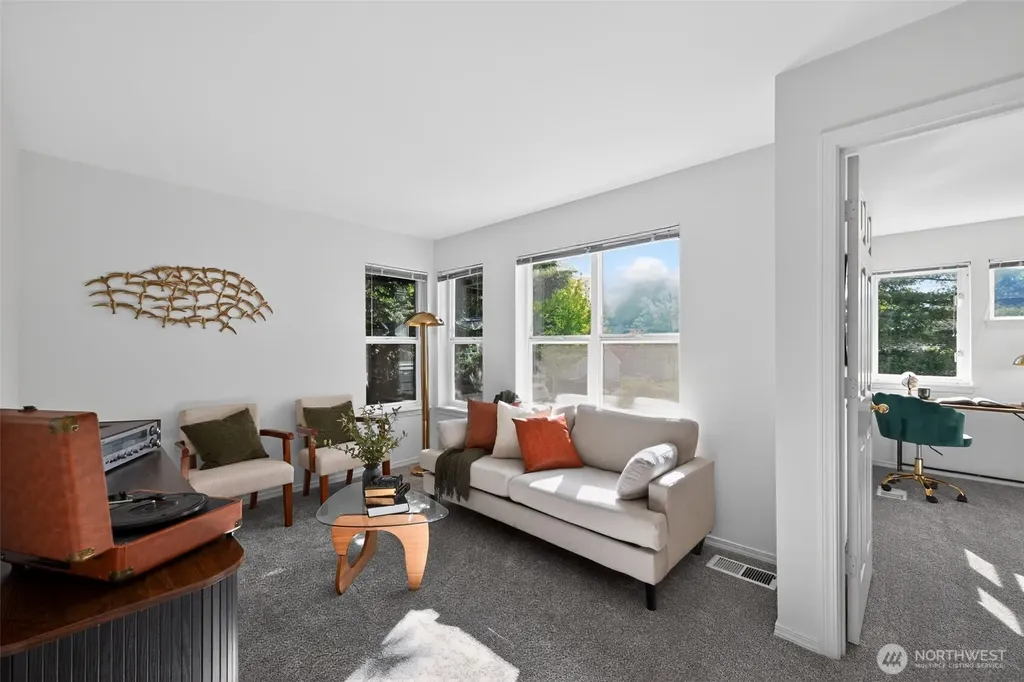 11510 Maple Court Mukilteo WA 98275