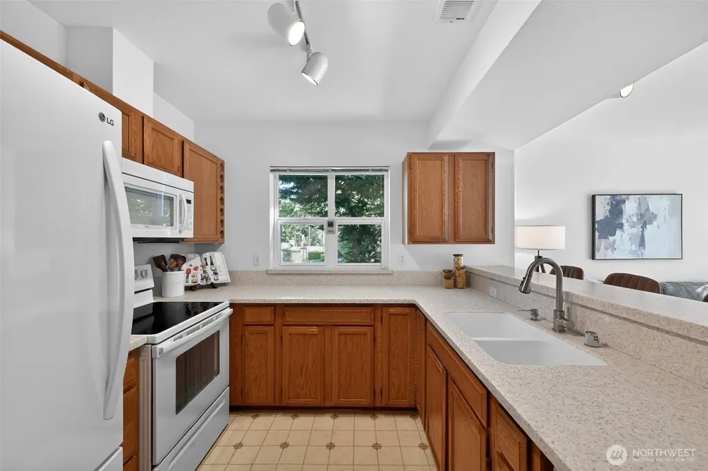 11510 Maple Court Mukilteo WA 98275