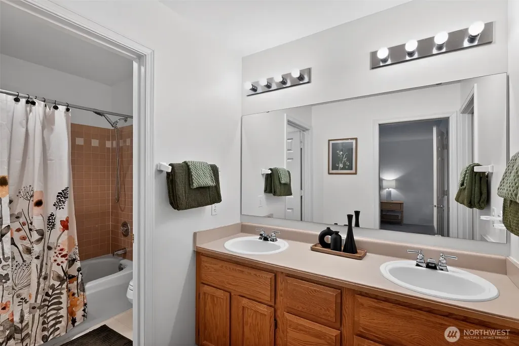 11510 Maple Court Mukilteo WA 98275
