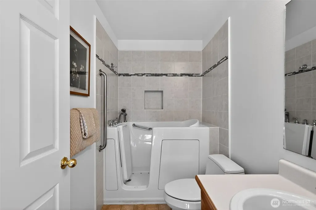 11510 Maple Court Mukilteo WA 98275