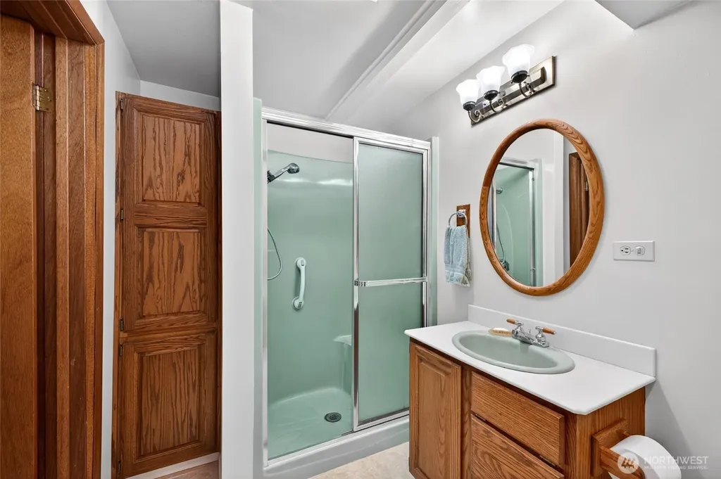 17909 50th Avenue S Seatac WA 98188