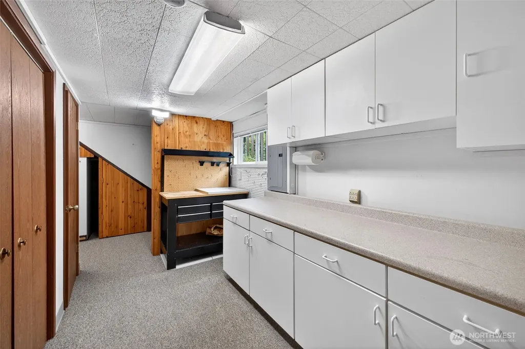 17909 50th Avenue S Seatac WA 98188
