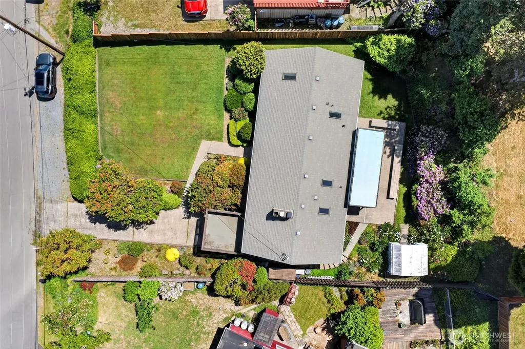 17909 50th Avenue S Seatac WA 98188