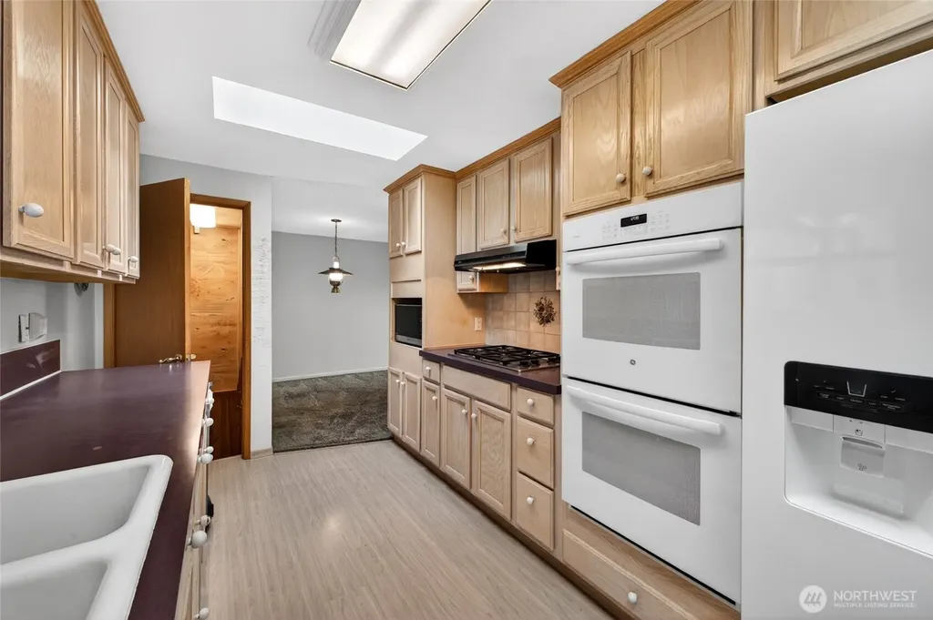 17909 50th Avenue S Seatac WA 98188