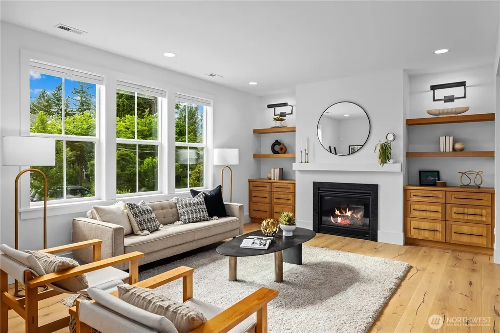 7524 33rd Avenue NE Seattle WA 98115