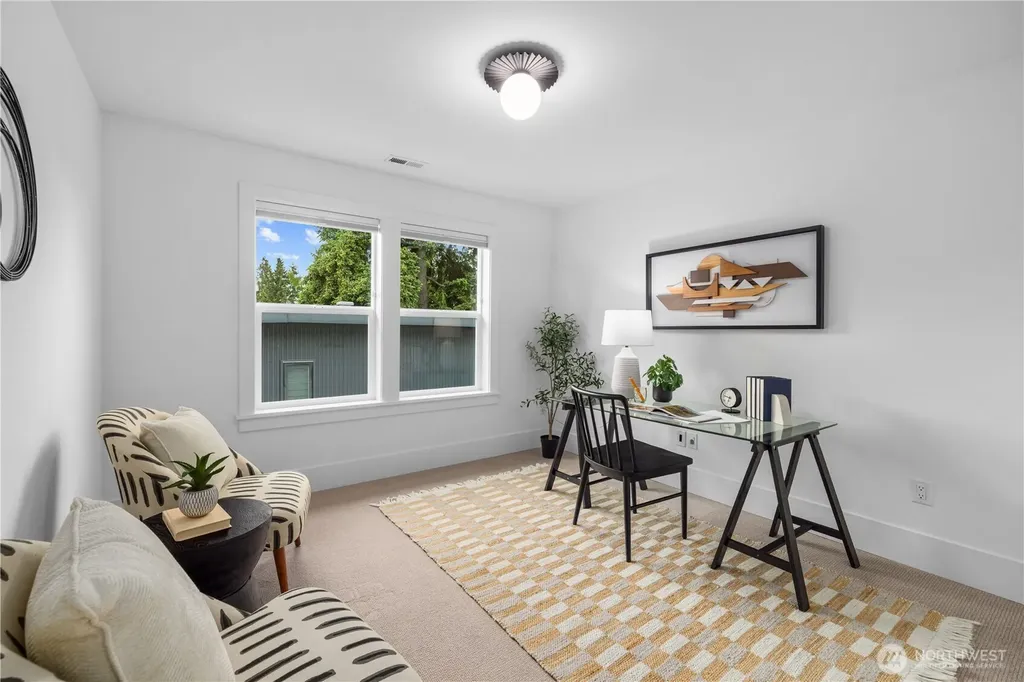 7524 33rd Avenue NE Seattle WA 98115