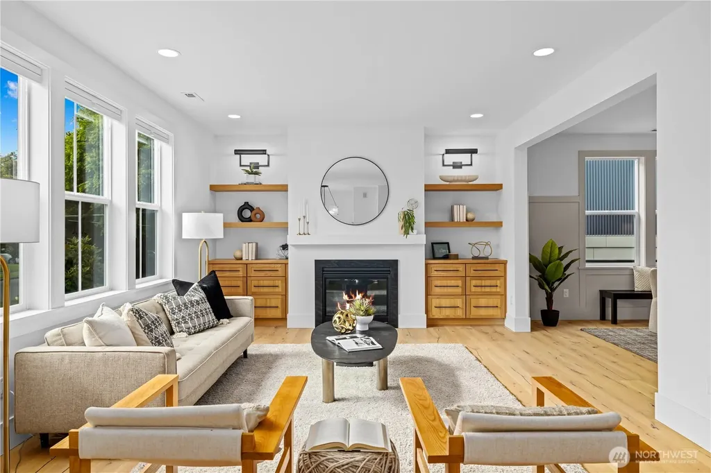 7524 33rd Avenue NE Seattle WA 98115