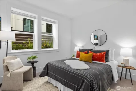 7524 33rd Avenue NE Seattle WA 98115
