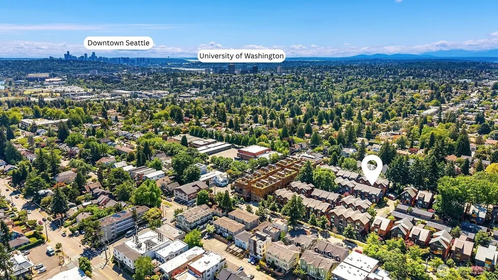 6546 32nd Avenue NE Seattle WA 98115